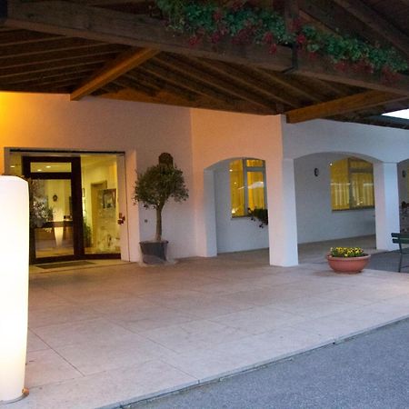 Hotel Stella Alpina Spiazzi Di Caprino Exteriér fotografie